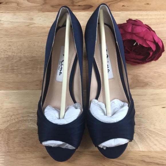 Nina Chezare Blue Satin Fabric Evening Pumps-5.5M - Picture 2 of 8
